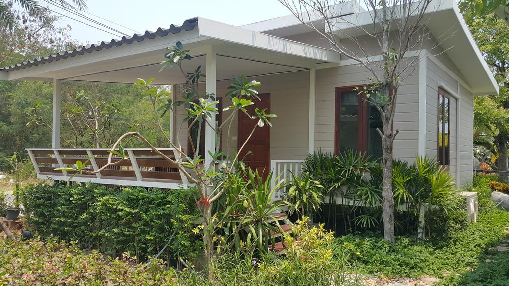 Oyo 75402 Villa Rayonghouse Ban Nong Sai Yong Экстерьер фото